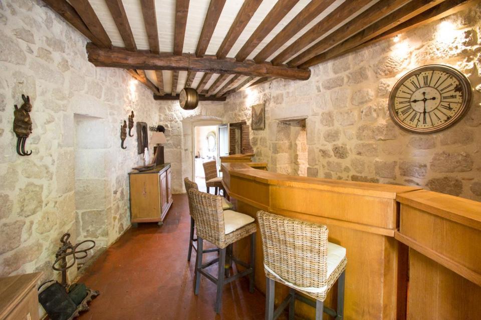 Chateau De Pleneselve Bon-Encontre Екстериор снимка