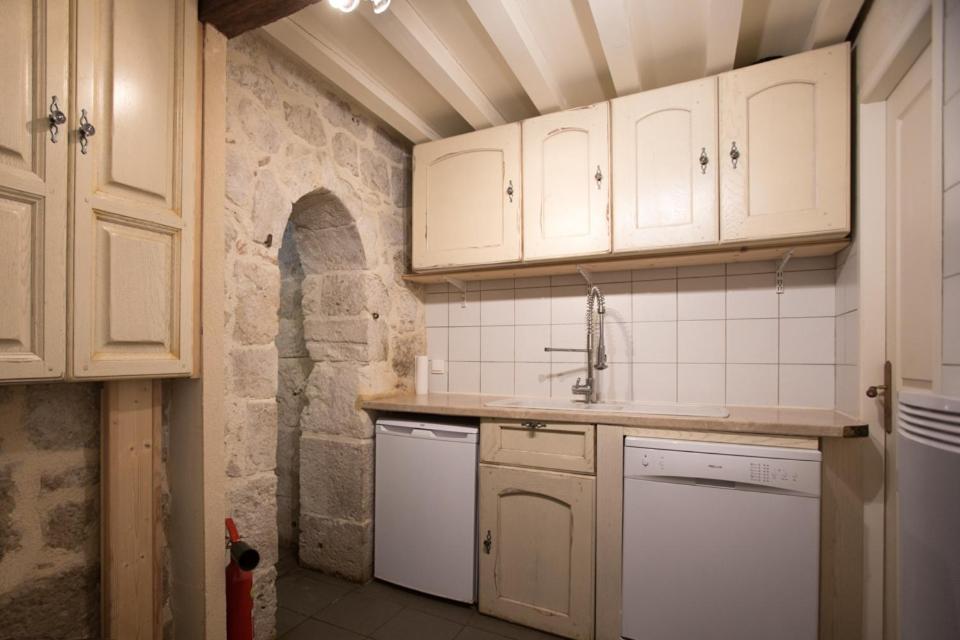 Chateau De Pleneselve Bon-Encontre Екстериор снимка