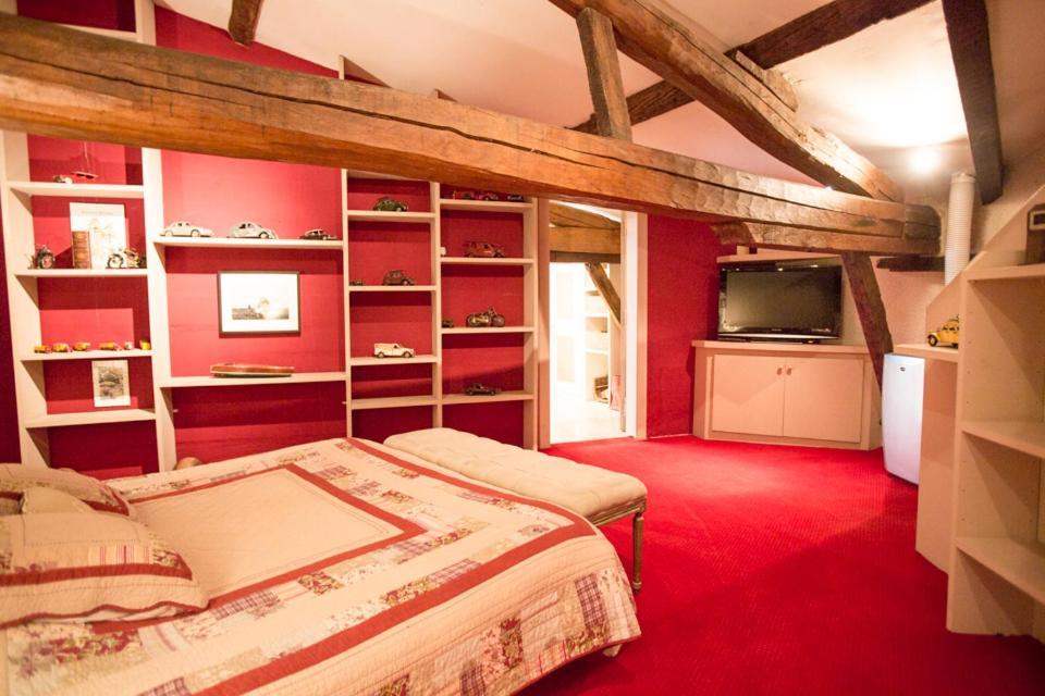 Chateau De Pleneselve Bon-Encontre Екстериор снимка