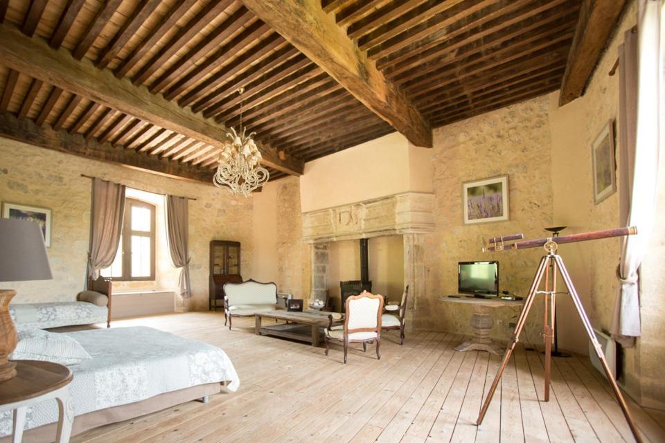 Chateau De Pleneselve Bon-Encontre Екстериор снимка