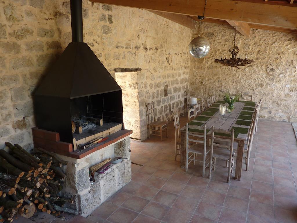 Chateau De Pleneselve Bon-Encontre Стая снимка